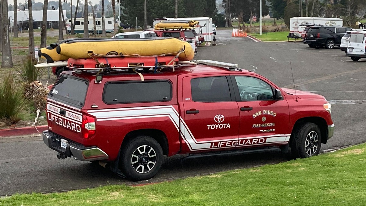 Sheriff’s officials urge public to avoid flooded areas