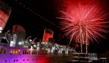 Queen Mary rings in 2026 in style with a masquerade ball and fireworks – Press Telegram