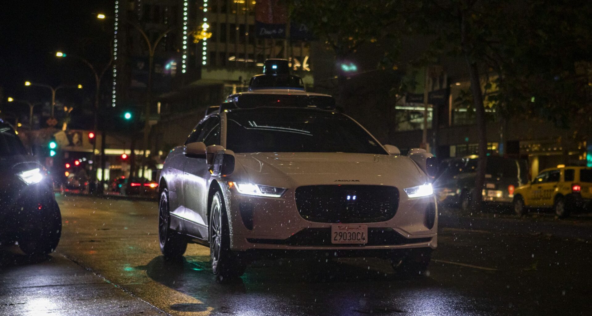 Waymo refuses to discuss details from December blackout problems