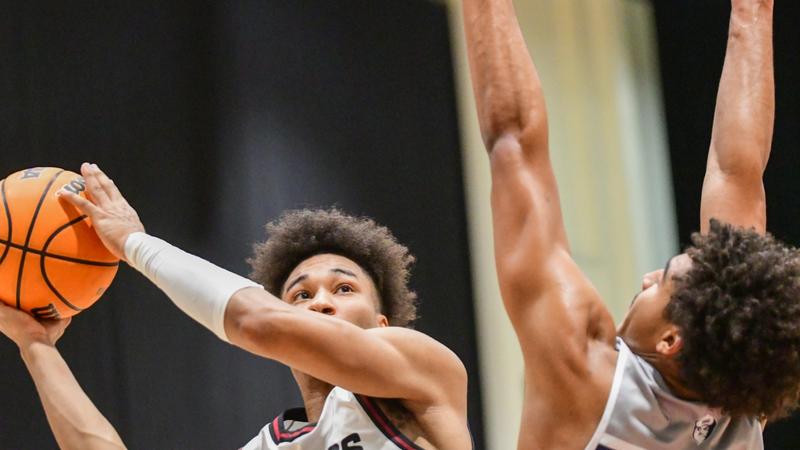 Sunbirds Stun Cougars with Late Surge in Fresno