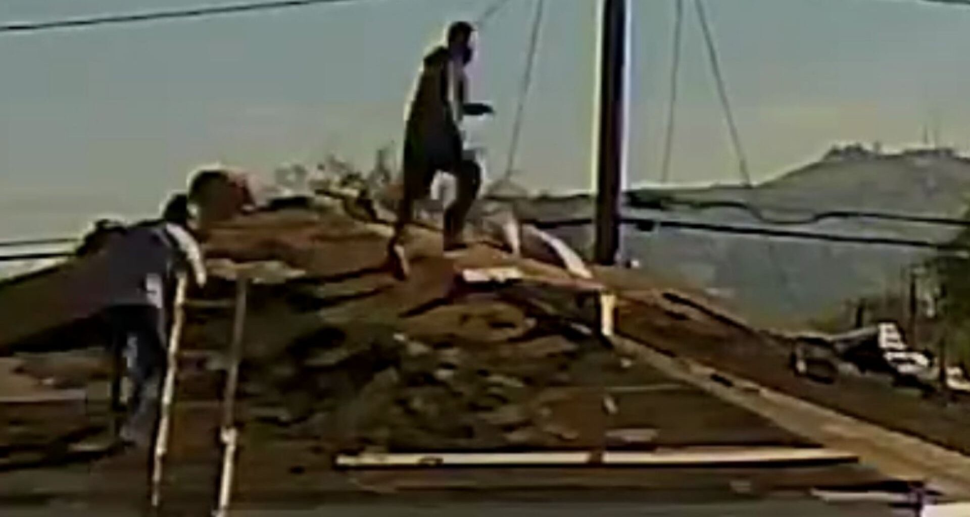 VIDEO: Construction workers jump across roofs mid-ICE raid in Los Angeles County