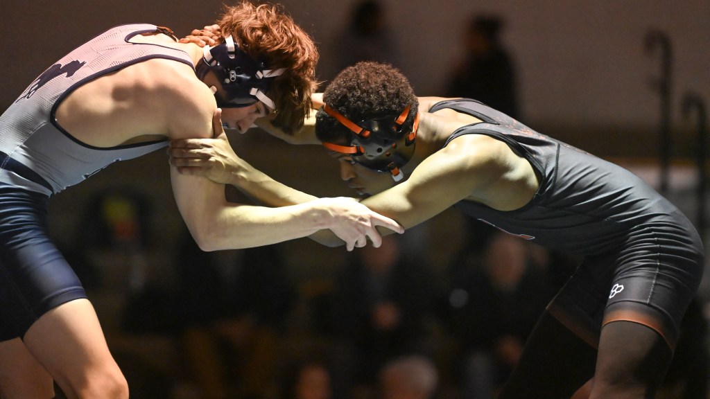 Oakland Mills vs Marriotts Ridge wrestling