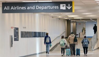 United Airlines will add direct flights from Maine to California this summer