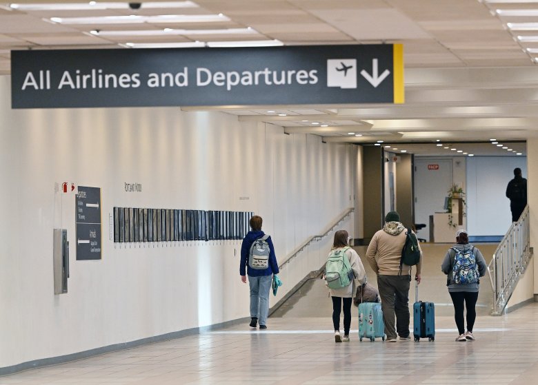 United Airlines will add direct flights from Maine to California this summer