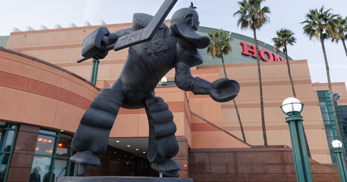 Anaheim Ducks statue