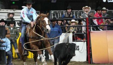 Amid controversy, rodeo plays to sold-out crowds