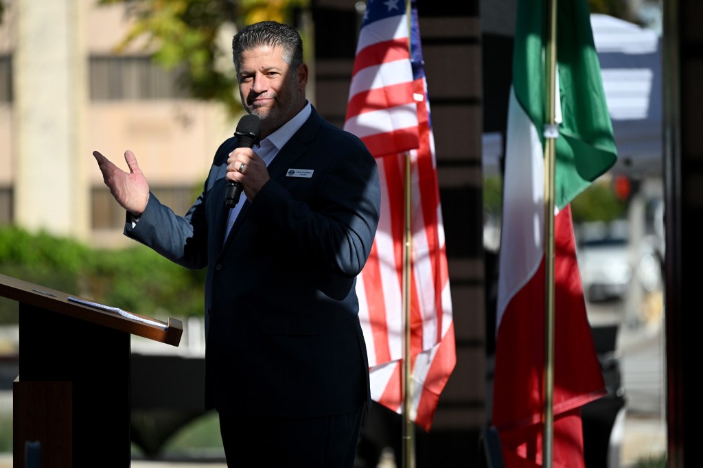 San Pedro’s Italian piazza Miramare is officially open – Daily Breeze