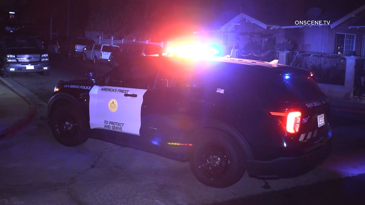 Man, woman found dead on street in Grant Hill, with 3 children in nearby car