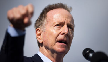 Daughter of LA mayoral candidate Austin Beutner dies at 22