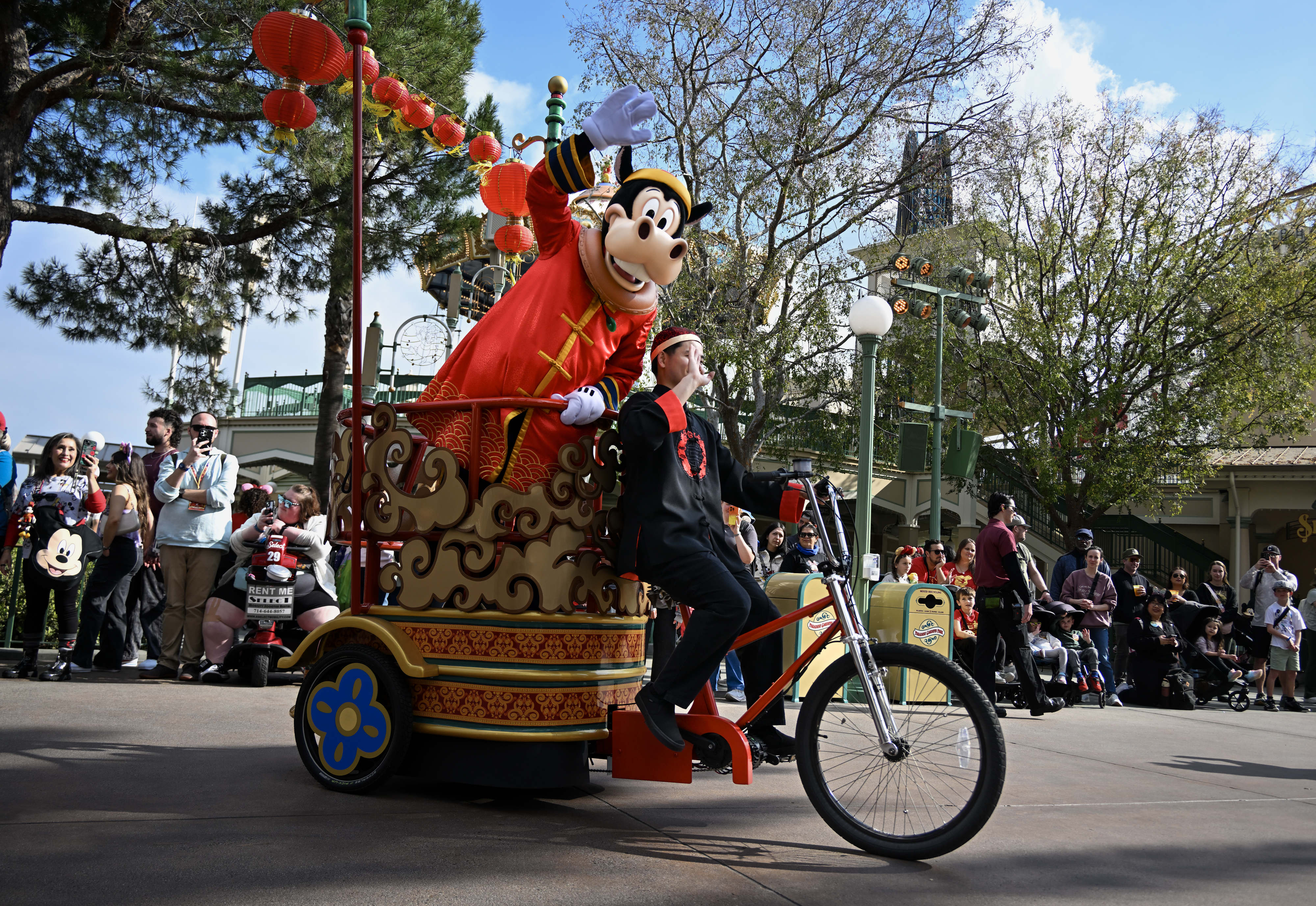 Horace Horsecollar Mulan’s Lunar New Year Procession head through Paradise...