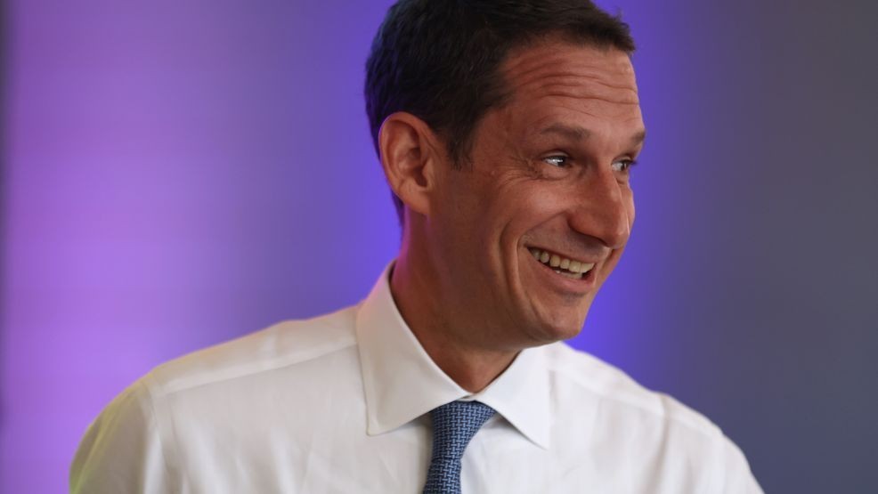 The National Desk dark theme brand icon