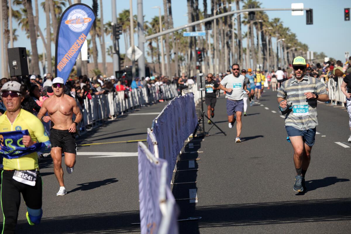 Runners in the Surf City Marathon of 2022.