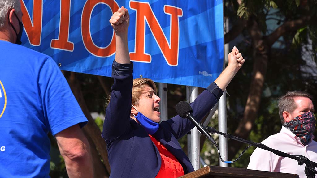 Councilwoman speaks out against antisemitism, expanding history exhibit