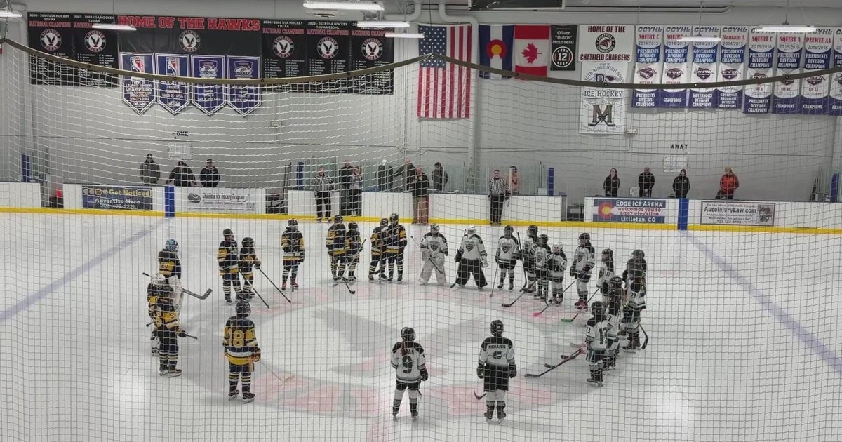 California youth hockey team involved in Colorado crash faces tragedy and plays on