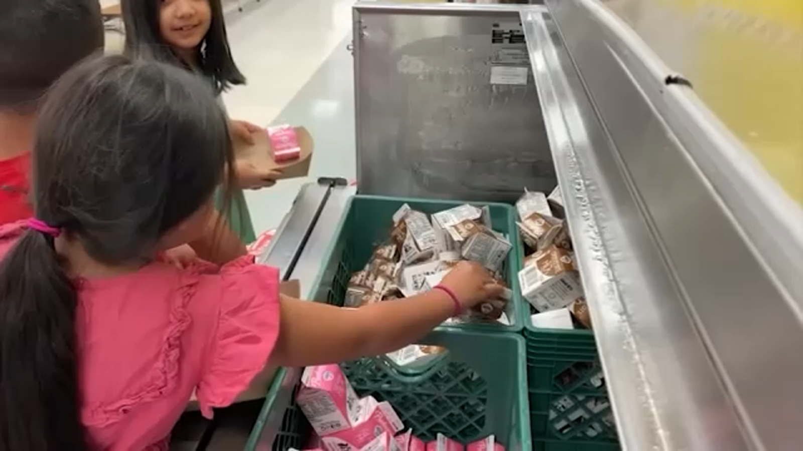 New dietary guidelines and food pyramid; Fresno Unified focused on nutritious meals