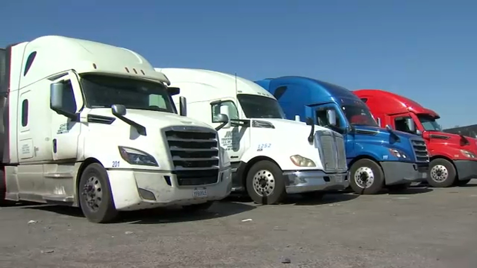 California to lose $160M in federal money for delayed cancellation of 17,000 commercial driver's licenses