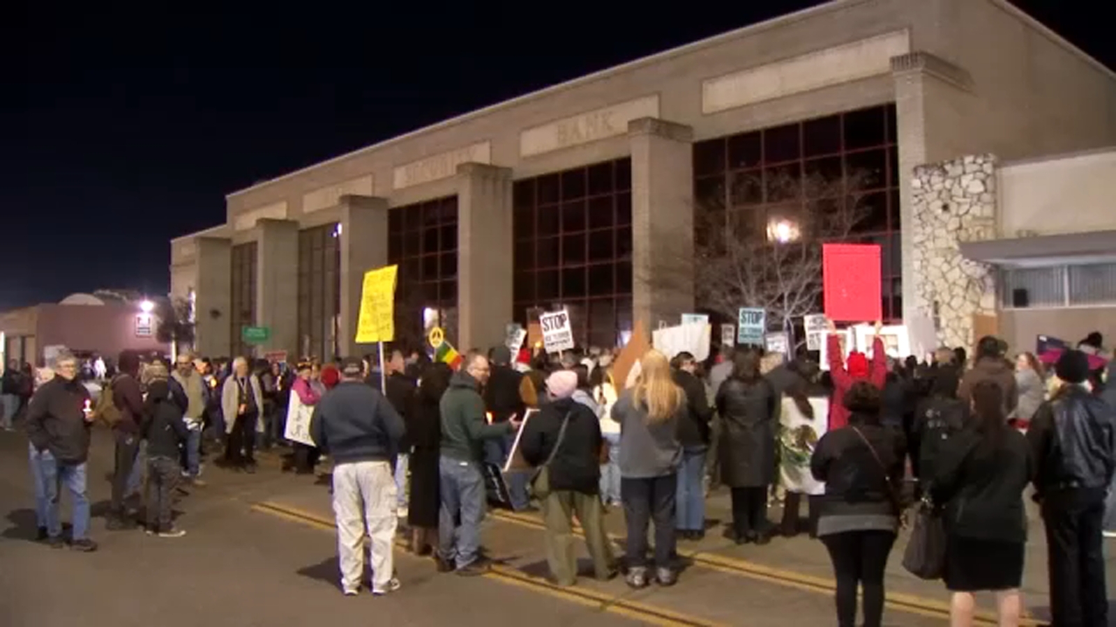Protesters in Fresno demand justice after ICE agent fatally shoots woman in Minneapolis