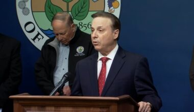 Fresno Co. Supervisor Bredefeld speaks out in support of ICE, critics slam his 'divisive rhetoric'