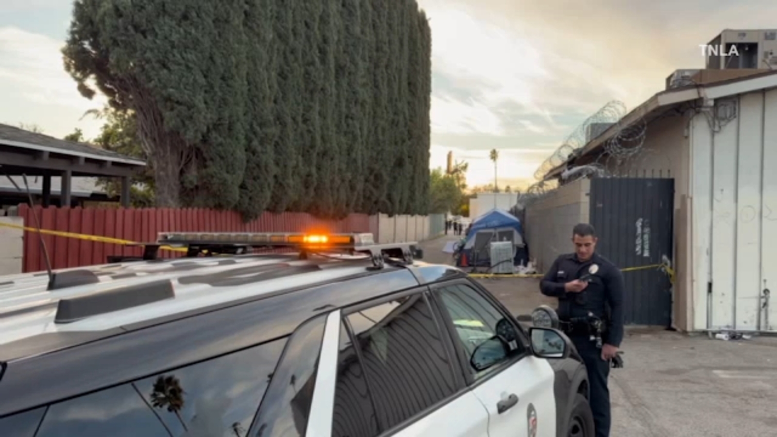 Fatally wounded victim takes gunman's weapon, shoots him in San Fernando Valley drug deal gone wrong, LAPD says