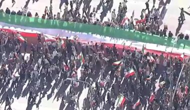 Hundreds gather for downtown Los Angeles protest in support of Iranian people amid deadly protests