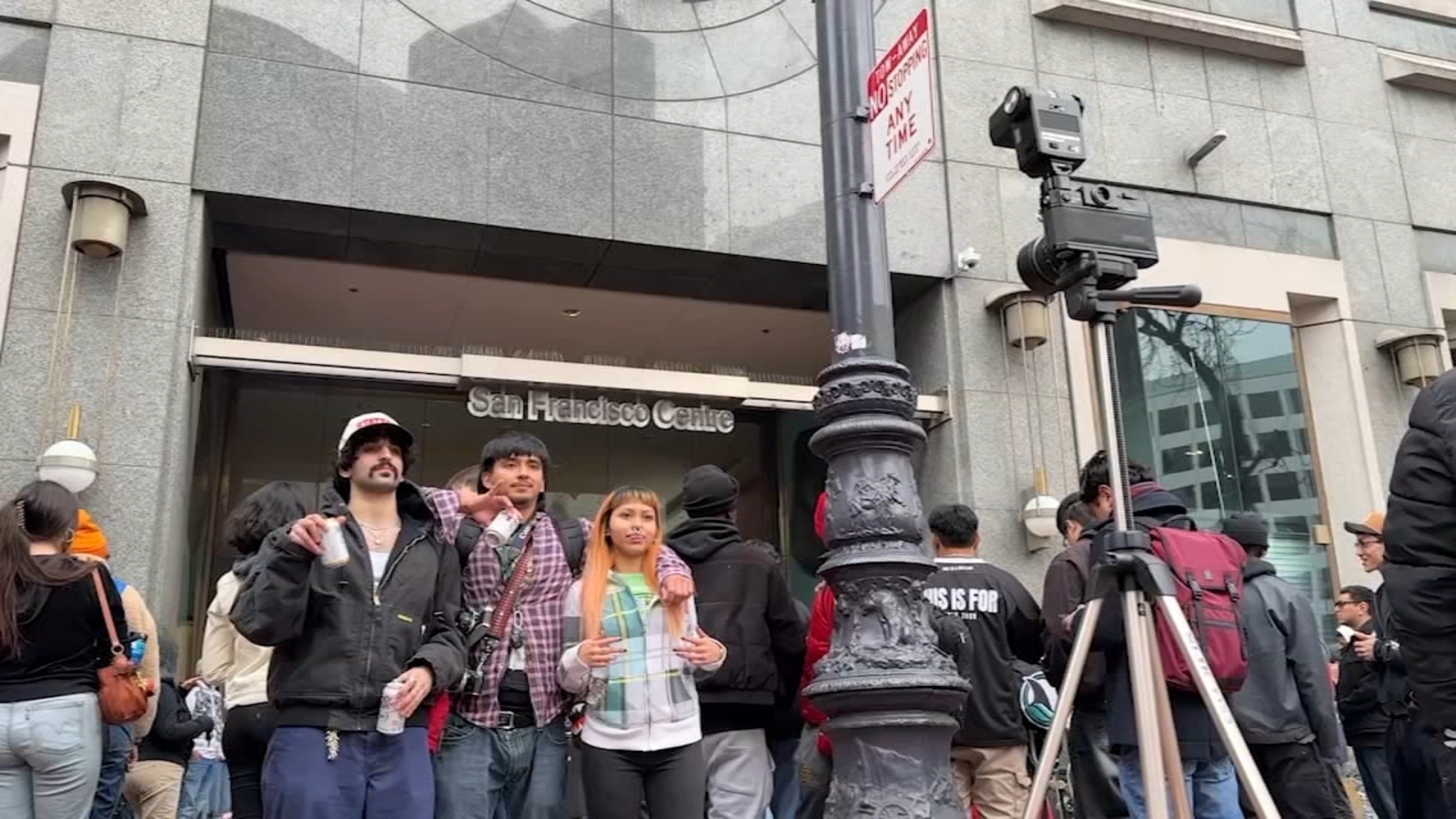 San Francisco Centre Closure: Community throws final 'farewell' party for shuttered but beloved mall