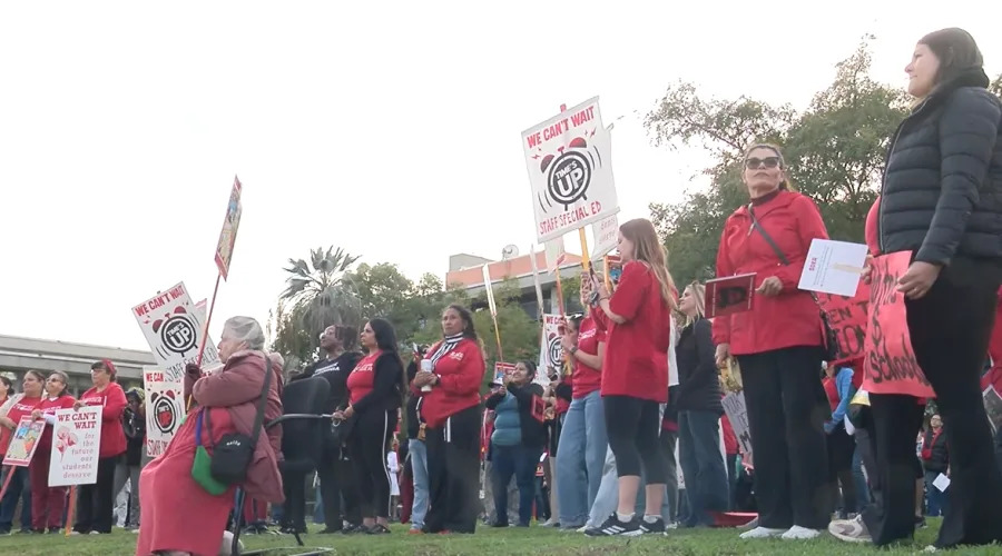 SDEA educators rallied ahead of the San Diego Unified School District meeting. (KSWB/KUSI)