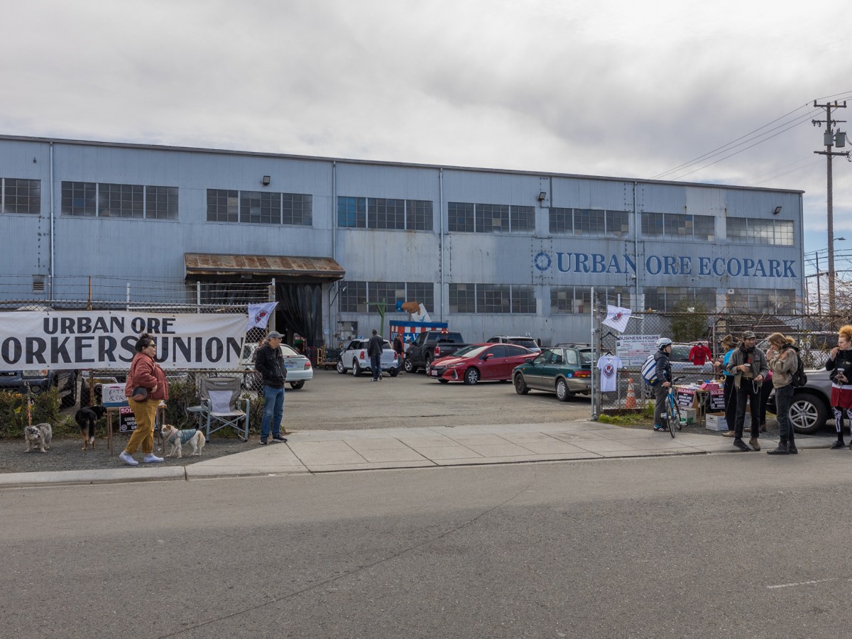 Urban Ore workers strike ends without a collective bargaining agreement