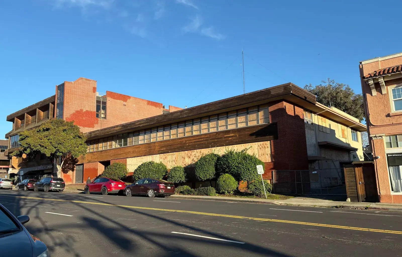 Senior housing tower proposed for Rockridge Red Cross site