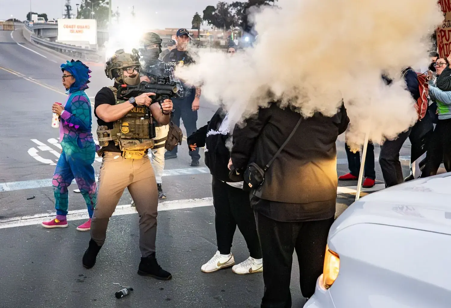 Oakland pastor attacked by federal agent takes first step to sue