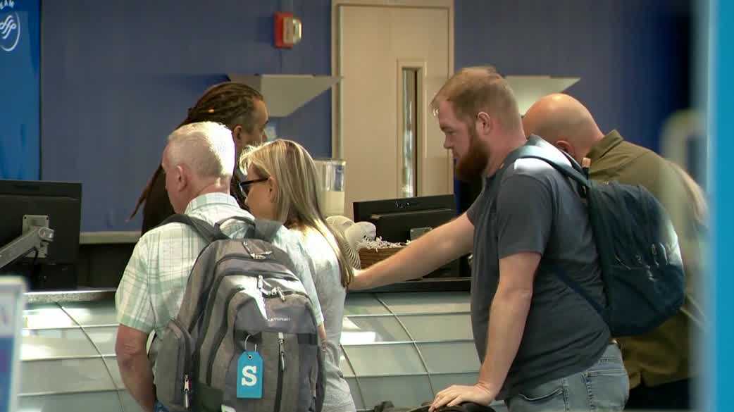Sacramento travelers caught in nationwide flight disruptions as winter storm hits