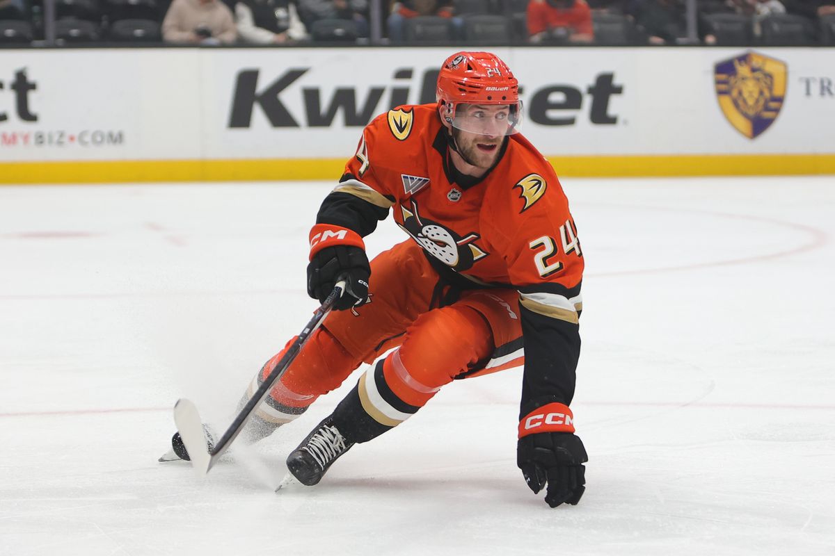 Anaheim Ducks center Jansen Harkins (24) chases after the puck during an NHL game against the Dallas Stars on January 13, 2026 in Anaheim, CA.