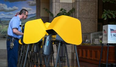 Judge dismisses Justice Department suit seeking California voter data