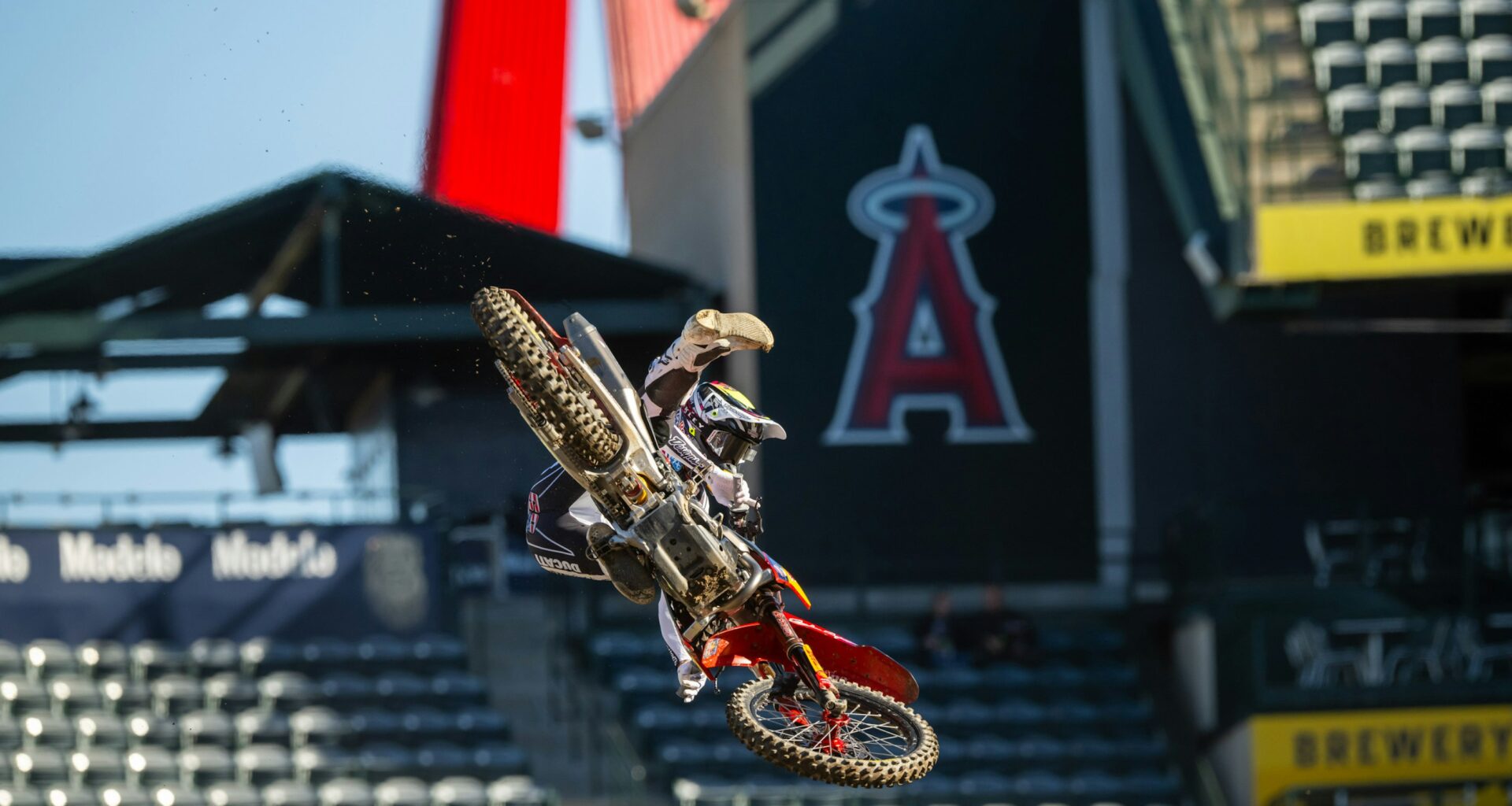 Photo Gallery from 2026 Anaheim 1 Supercross