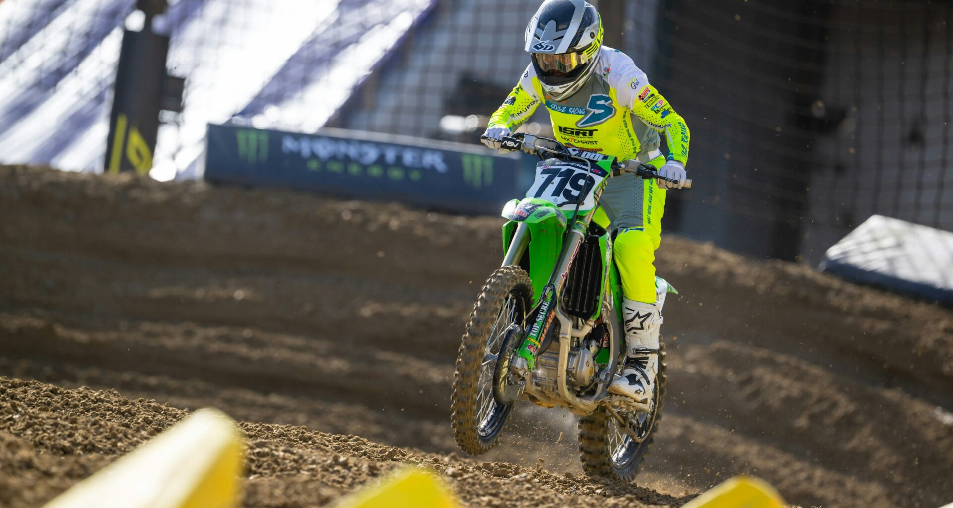 Vince Friese Receives Warning and Two License Penalty Points for Disregarding Blue Flag in San Diego