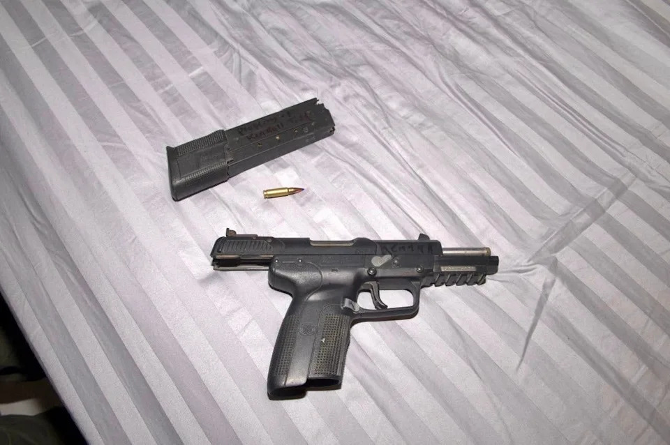 A federal appellate court has struck down California’s ban on openly carrying firearms in most parts of the state, ruling that the prohibition violates the Second Amendment.