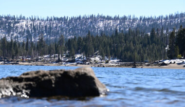 California's Under-The-Radar Mountain Lake Is A Crystal-Clear Beauty For Tranquil Vibes And Sailing
