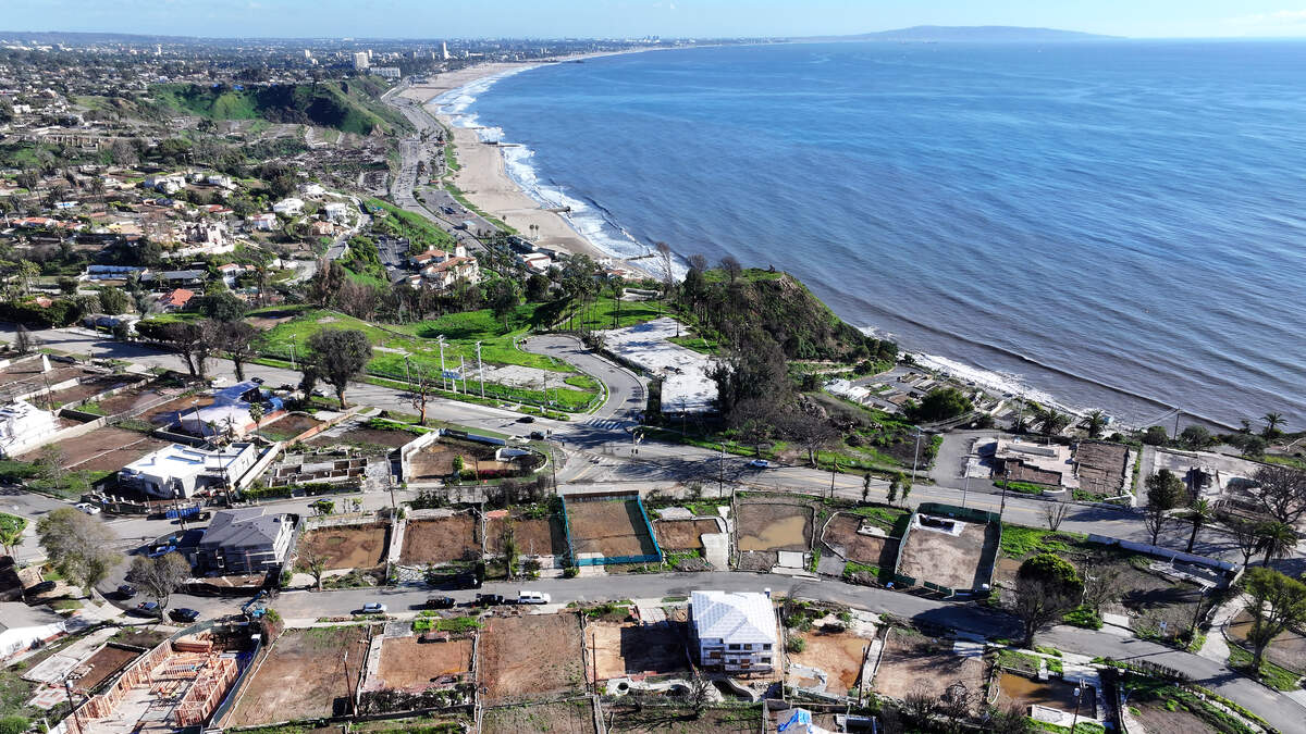 One Year Later: We Remember, We Thank, We Stand Together 🤍 #LASTRONG | KOST 103.5