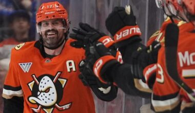 Ducks hold off Rangers 5-3 for 4th straight win following 9-game losing streak | National Sports