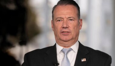 2 federal officers fired shots during encounter that killed Alex Pretti, DHS tells Congress | National