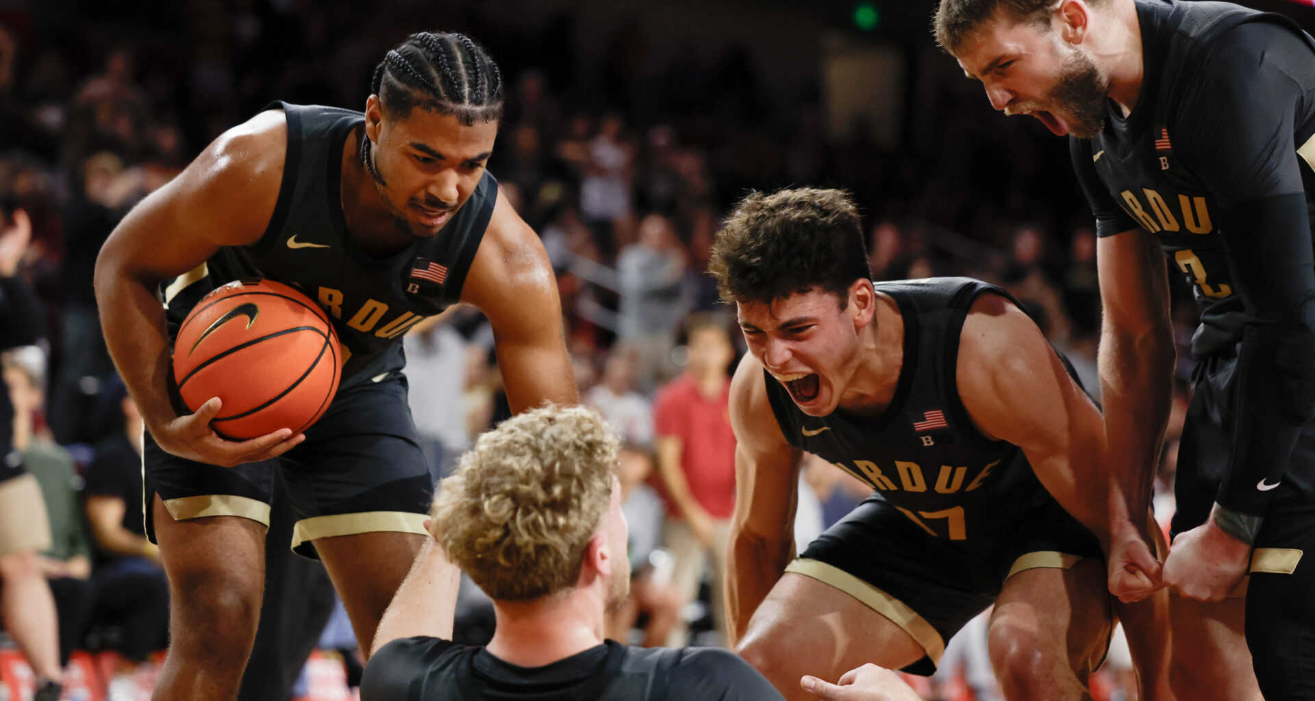 Purdue fans create home atmosphere in Boilermakers' first visit to Los Angeles in decades