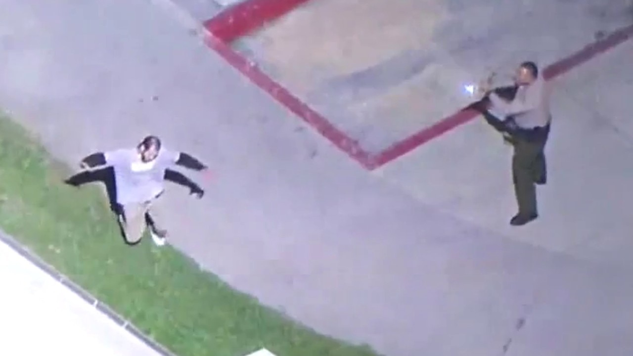 Tense police chase across Los Angeles; 2 detained