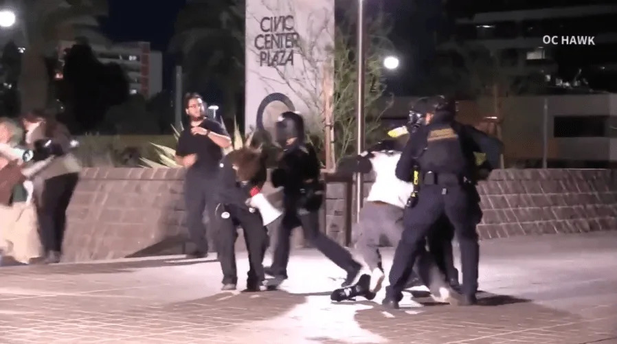 Video shows Southern California ICE protest turn violent amid nationwide uproar. Jan. 9, 2026. (OC Hawk)