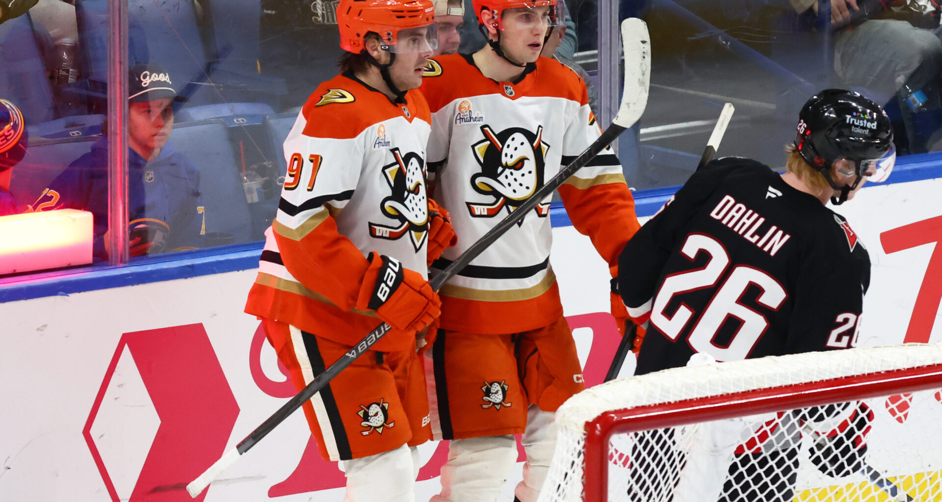 Ducks' Leo Carlsson out 3-5 weeks with thigh injury, threatening his OIympic availability for Sweden