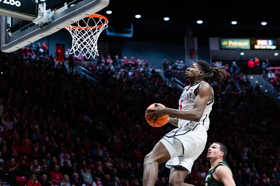 San Diego State forward Pharoah Compton (5) dunks during an NCAA Basketball game between Colorado State and San Diego State, Wednesday January 28, 2026 at Viejas Arena in San Diego, Calif.