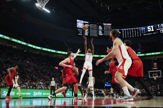 Jan 9, 2026; Portland, Oregon, USA; Houston Rockets forward Kevin Durant (7) shoots a jump shot during the first half against Portland Trail Blazers center Donovan Clingan (23) at Moda Center.