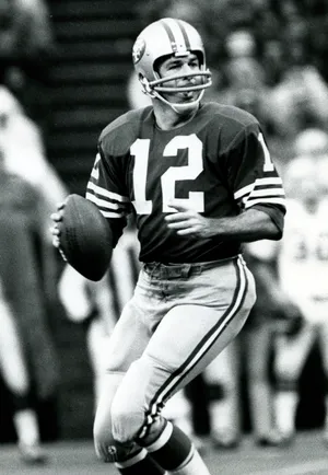 San Francisco 49ers quarterback John Brodie (12) in action.
