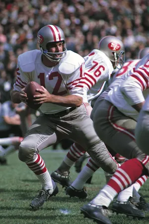 San Francisco 49ers quarterback John Brodie in action during the 1967 season.