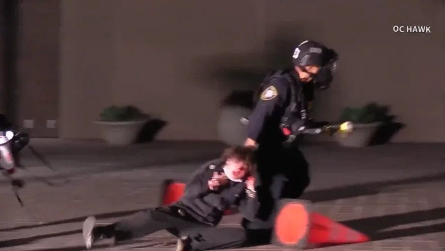 Video shows Southern California ICE protest turn violent amid nationwide uproar. Jan. 9, 2026. (OC Hawk)
