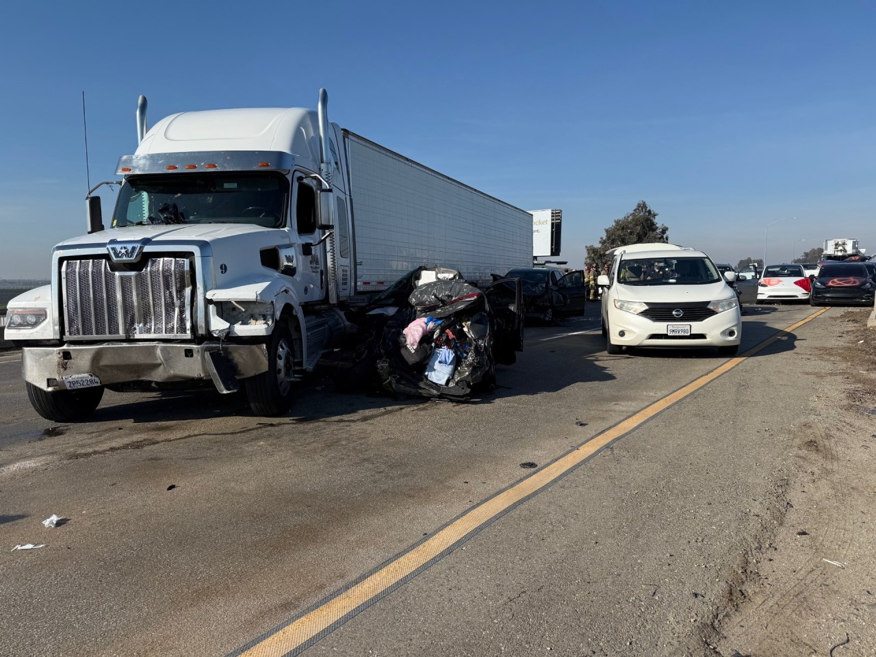 Multi-vehicle crash on HWY 99 leaves one dead, many injured | CBS47 and KSEE24