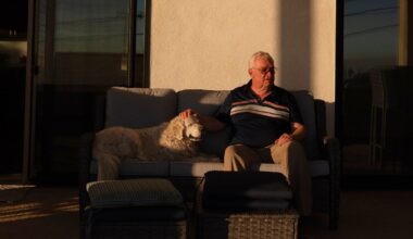 A man and his old dog are home at last after fleeing LA area fires – NBC Los Angeles